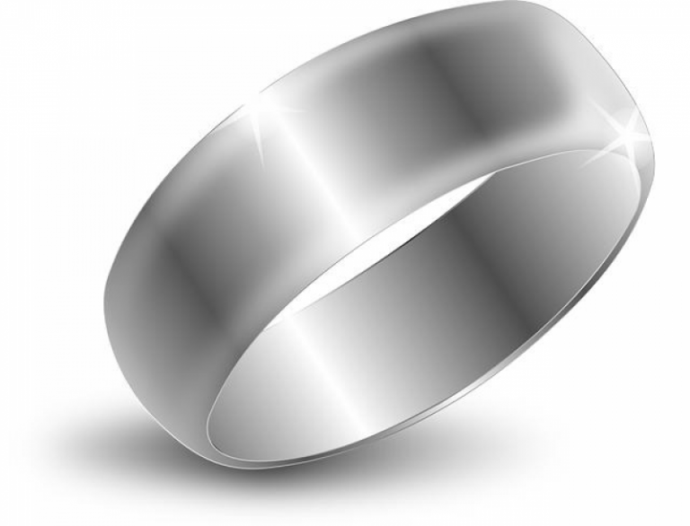 Balto aukso vestuviniai žiedai: kodėl verta rinktis šiuos papuošalus?
