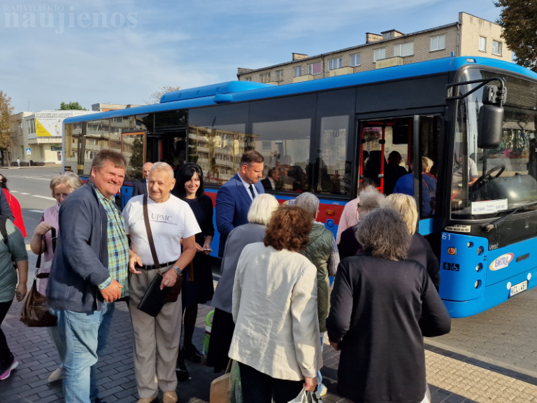 Rajono vadovai kvietė radviliškiečius autobusais keliauti nemokamai